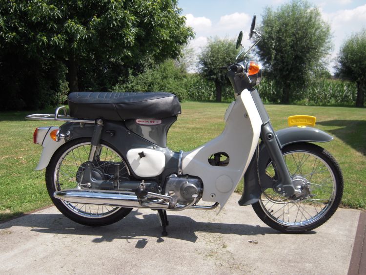 Honda C50